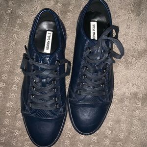Steve madden casual shoe